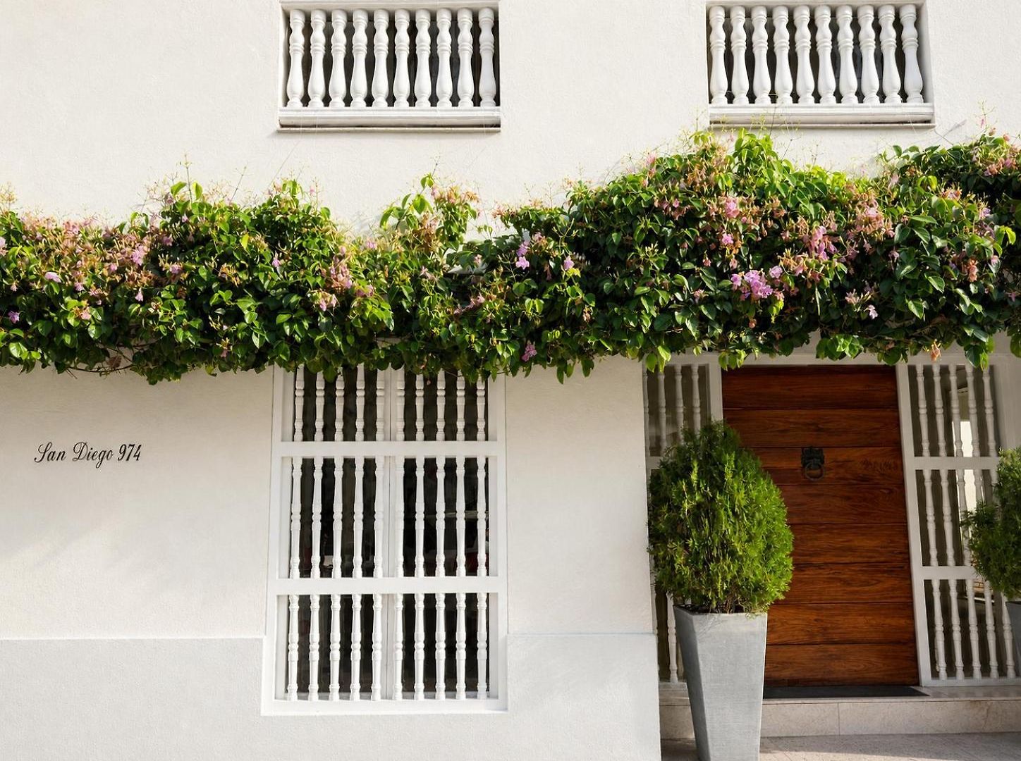 Apartamento Luxury 2br Inside Old City, Private Patio, Ac, 2 Pools & Parking