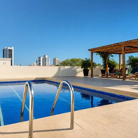 Luxury 2br Inside Old City, Private Patio, Ac, 2 Pools & Parking Cartagena
