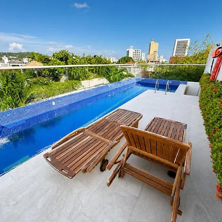 Luxury 2br Inside Old City, Private Patio, Ac, 2 Pools & Parking * Cartagena