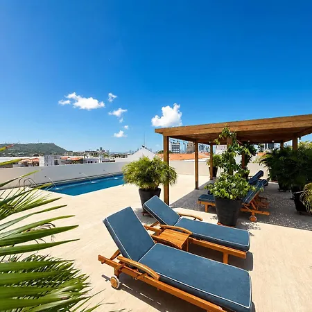 Apartamento Luxury 2br Inside Old City, Private Patio, Ac, 2 Pools & Parking *